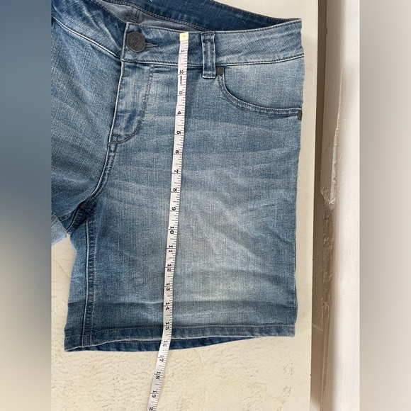 2/30 Light Wash Sequin Detail Revolution Shorts - Picture 8 of 13